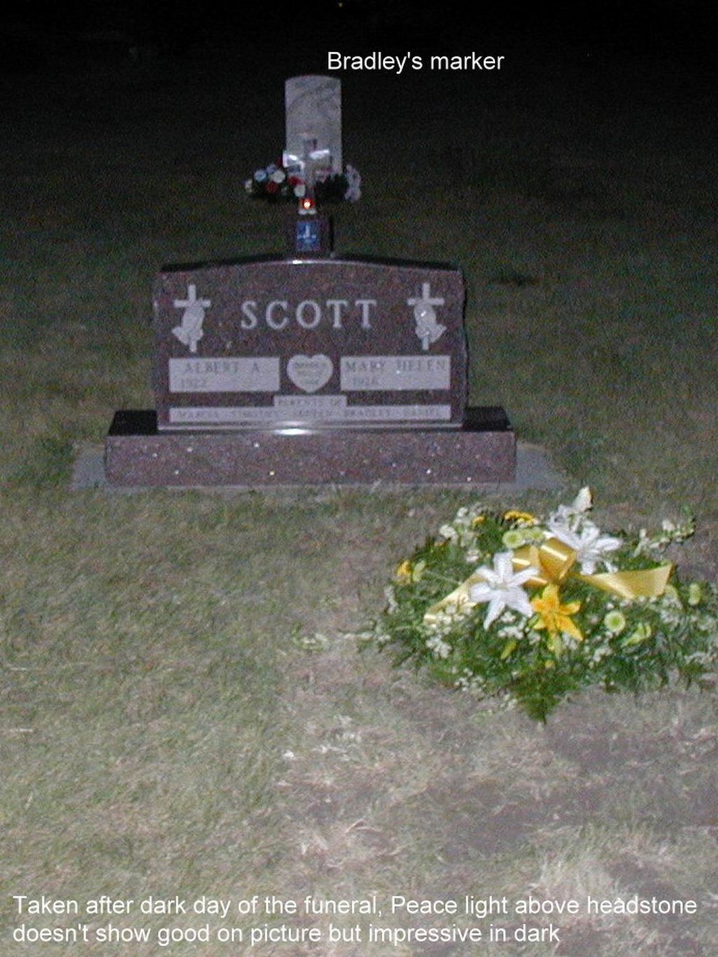 2004/07(July)/05(Mothers-Funeral)/1024x768_2004-07-29 21-02-49.JPG